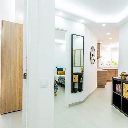 9 Parque Tropical Cristianos Apartment *