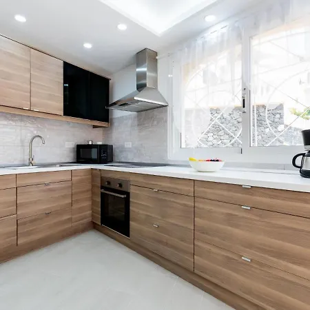 9 Parque Tropical Cristianos * Лос Кристианос